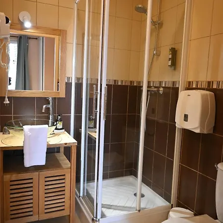 Hotell L'auberge D'alex 2*